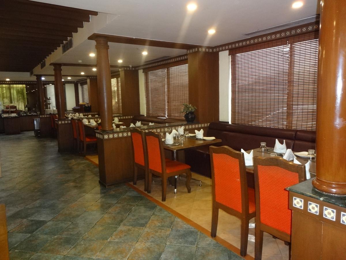 Hotel Grand Palace Chennai Exterior foto